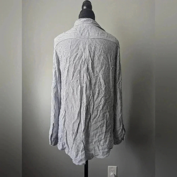 Velvet Heart Gray and White Stripe Long Sleeve Button Down with Embroidered Deta - Picture 6 of 11